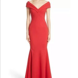 Chiara Boni La Petite Robe Off shoulder
50 IT
14 US